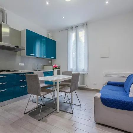 Bolognina Bright Near The Station Апартаменты *