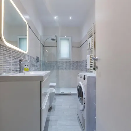Апартаменты Bolognina Bright Near The Station *