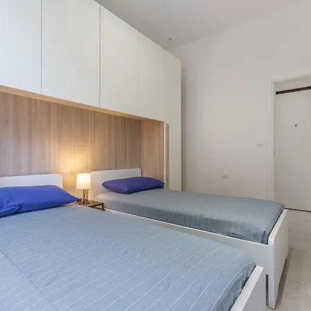 Апартаменты Bolognina Bright Near The Station