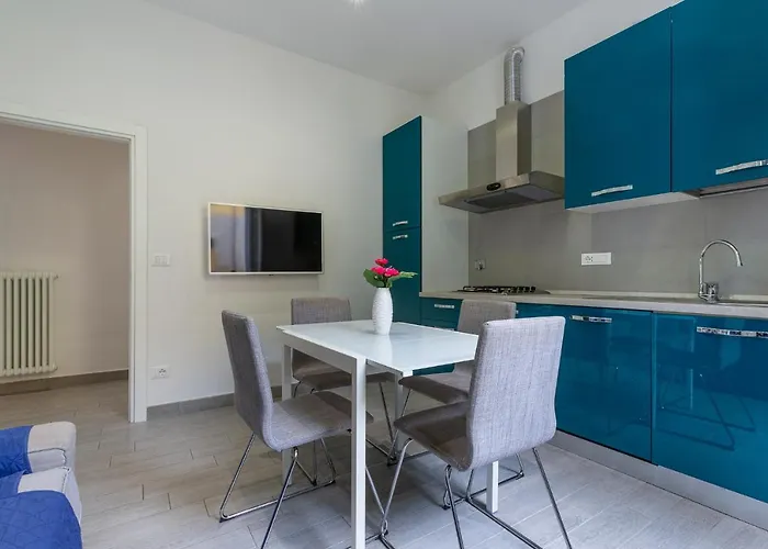 Guesthost - Bolognina Bright Near The Station דירה